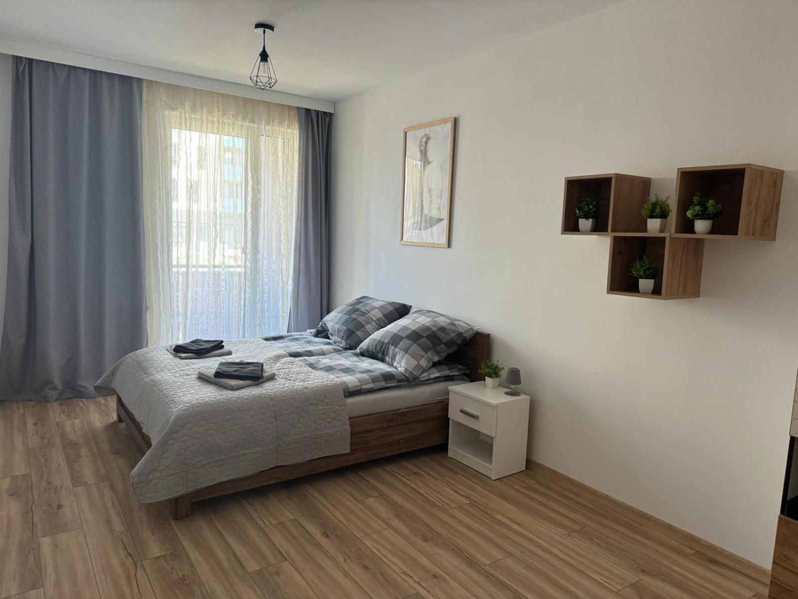 Kotlina Klodzka - Na Wylacznosc Na Letniej , 63 M , 2 Sypialnie , Salon Z Aneksem Kuchennym , Balkon , Podziemny Garaz Free * Klodzko