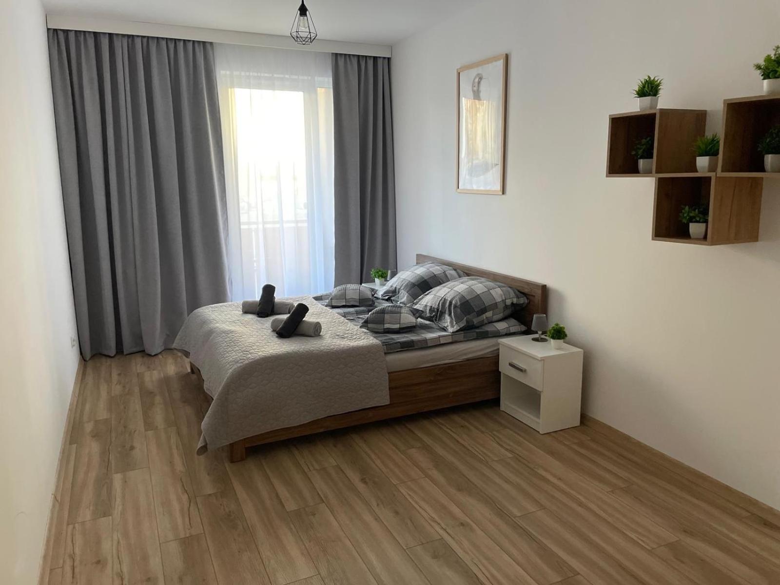 Kotlina Klodzka - Na Wylacznosc Na Letniej , 63 M , 2 Sypialnie , Salon Z Aneksem Kuchennym , Balkon , Podziemny Garaz Free Apartment