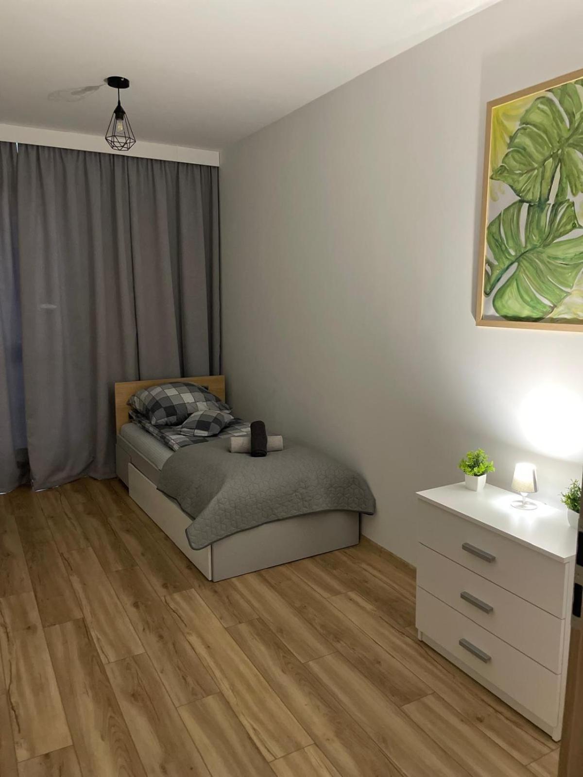 Kotlina Klodzka - Na Wylacznosc Na Letniej , 63 M , 2 Sypialnie , Salon Z Aneksem Kuchennym , Balkon , Podziemny Garaz Free Klodzko